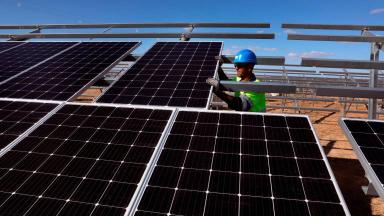 Más Energía Verde en Valdelosa    La mayor planta solar de Castilla y León está en Salamanca y ya produce energía verde